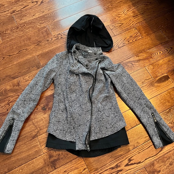 Rare Sz 6 Lululemon Printed Moto Jacket - Picture 1 of 5